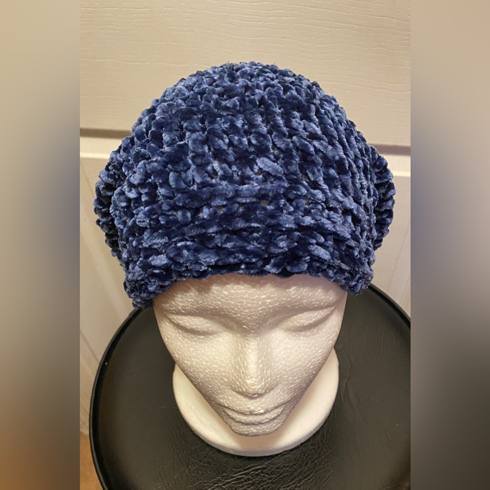 Crochet hat - Picture 5 of 8